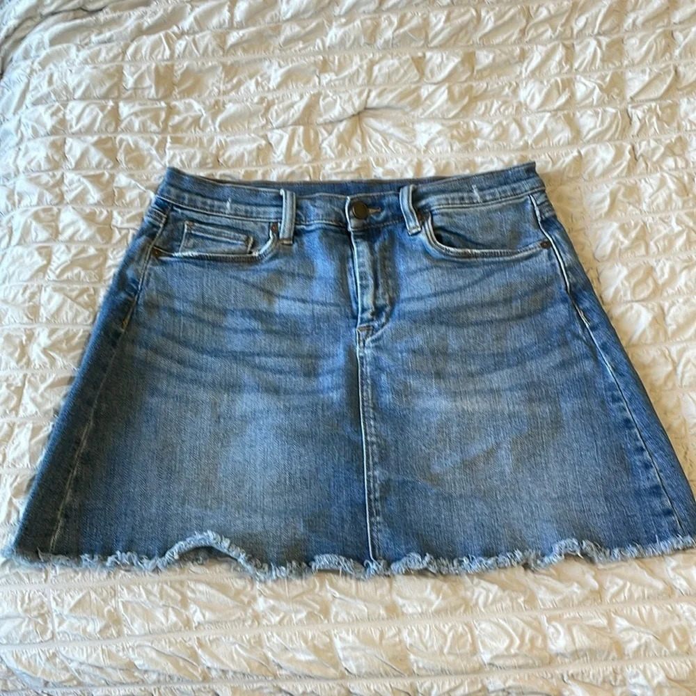 Blank NYC jean mini skirt with fringe size 29